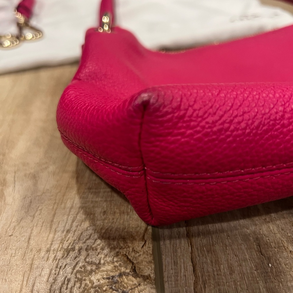 Coach Magenta Leather Shoulder Bag with Crossbody Strap - Picture 5 of 10